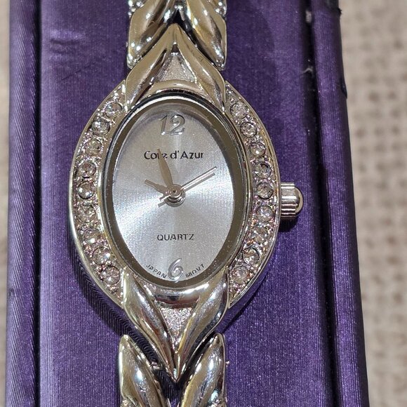 Cote d'Azur Silver Oval Face Crystal Accent Bezel Link Band Women's Watch Works - Picture 4 of 15